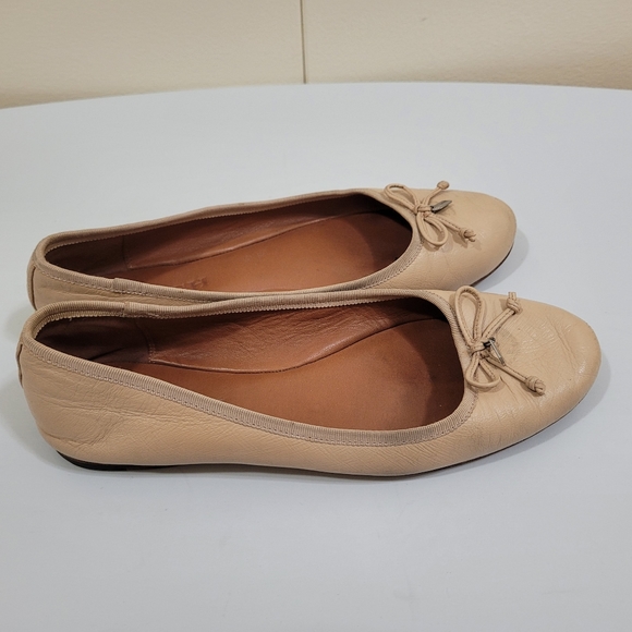 Coach Flat shoes sz 7 - Picture 5 of 10
